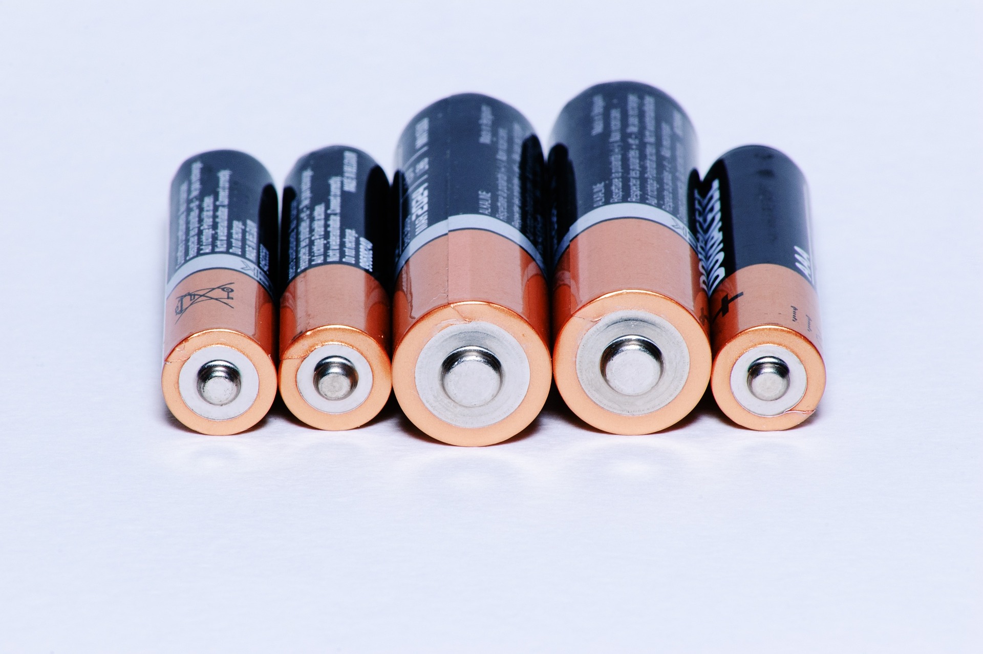 battery 1930833 1920